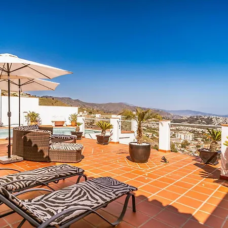 Lovely In With Kitchen Holiday home